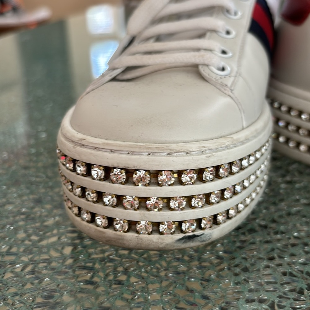 GUCCI Leather and Bee Detail with Ace Crystal Embellished Platform Sneakers - Picture 9 of 14